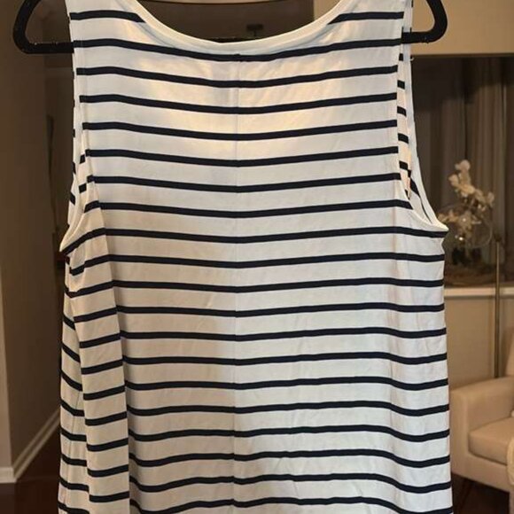 Old Navy XL NWT Black White Striped Swing Tank Top - Picture 5 of 5